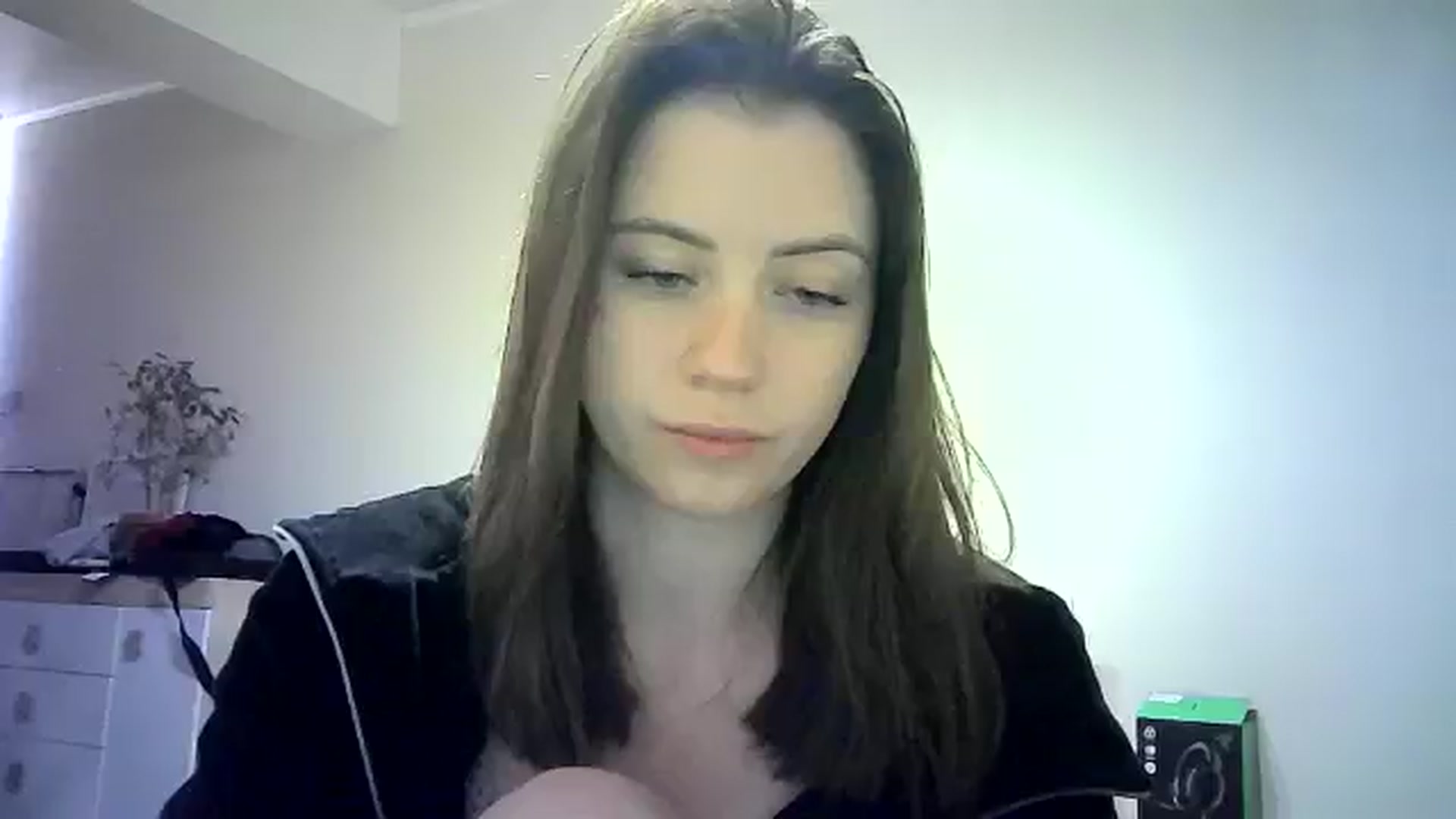 Gallery image thumbnail from Sulfate0's myfreecams stream on, 05/25/2024, 10:23 image 18 of 20