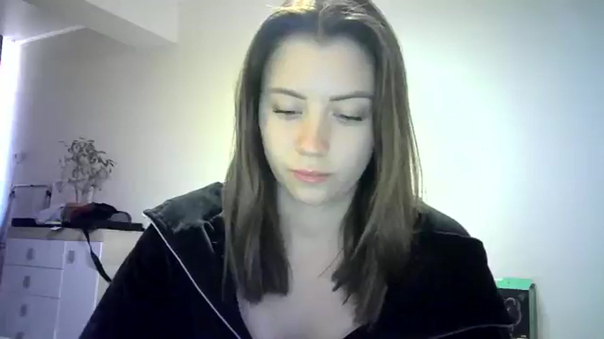 Gallery image thumbnail from Sulfate0's myfreecams stream on, 05/25/2024, 11:45 image 4 of 20