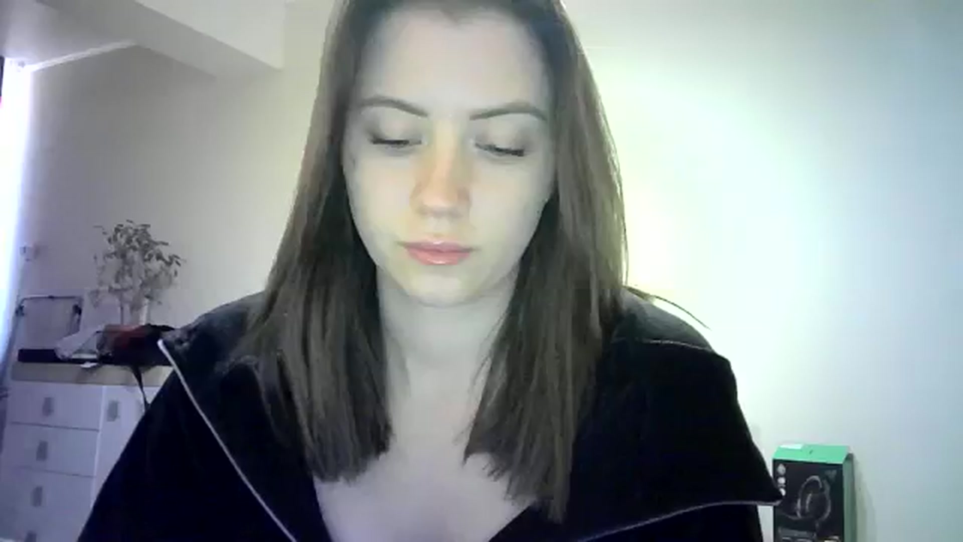 Gallery image thumbnail from Sulfate0's myfreecams stream on, 05/25/2024, 11:45 image 7 of 20