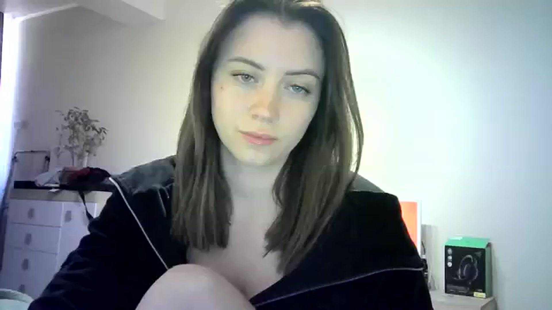 Gallery image thumbnail from Sulfate0's myfreecams stream on, 05/25/2024, 11:45 image 1 of 20