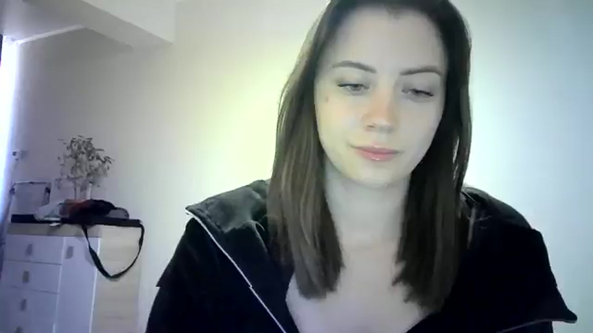 Gallery image thumbnail from Sulfate0's myfreecams stream on, 05/25/2024, 11:45 image 15 of 20