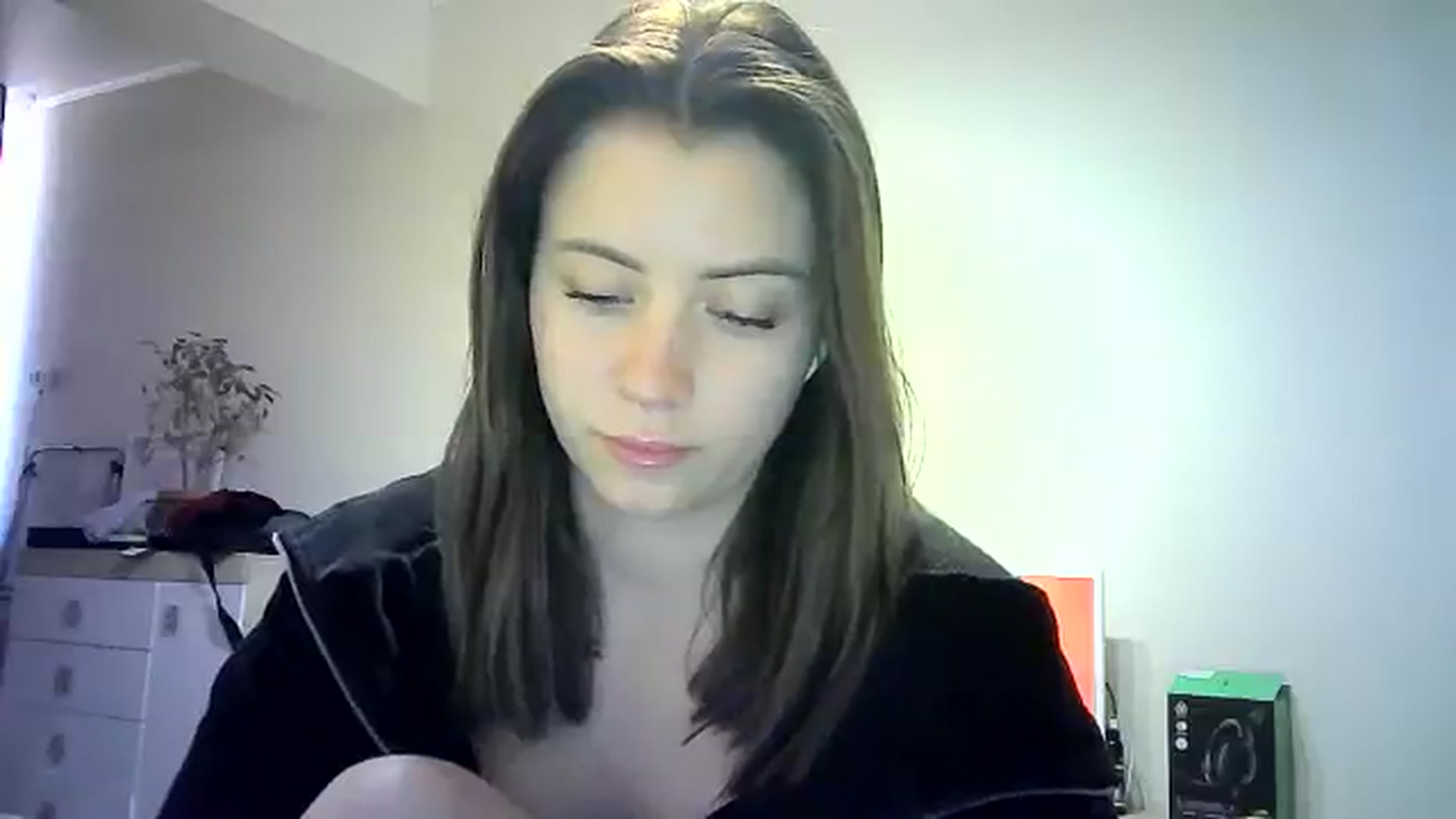 Gallery image thumbnail from Sulfate0's myfreecams stream on, 05/25/2024, 11:45 image 3 of 20