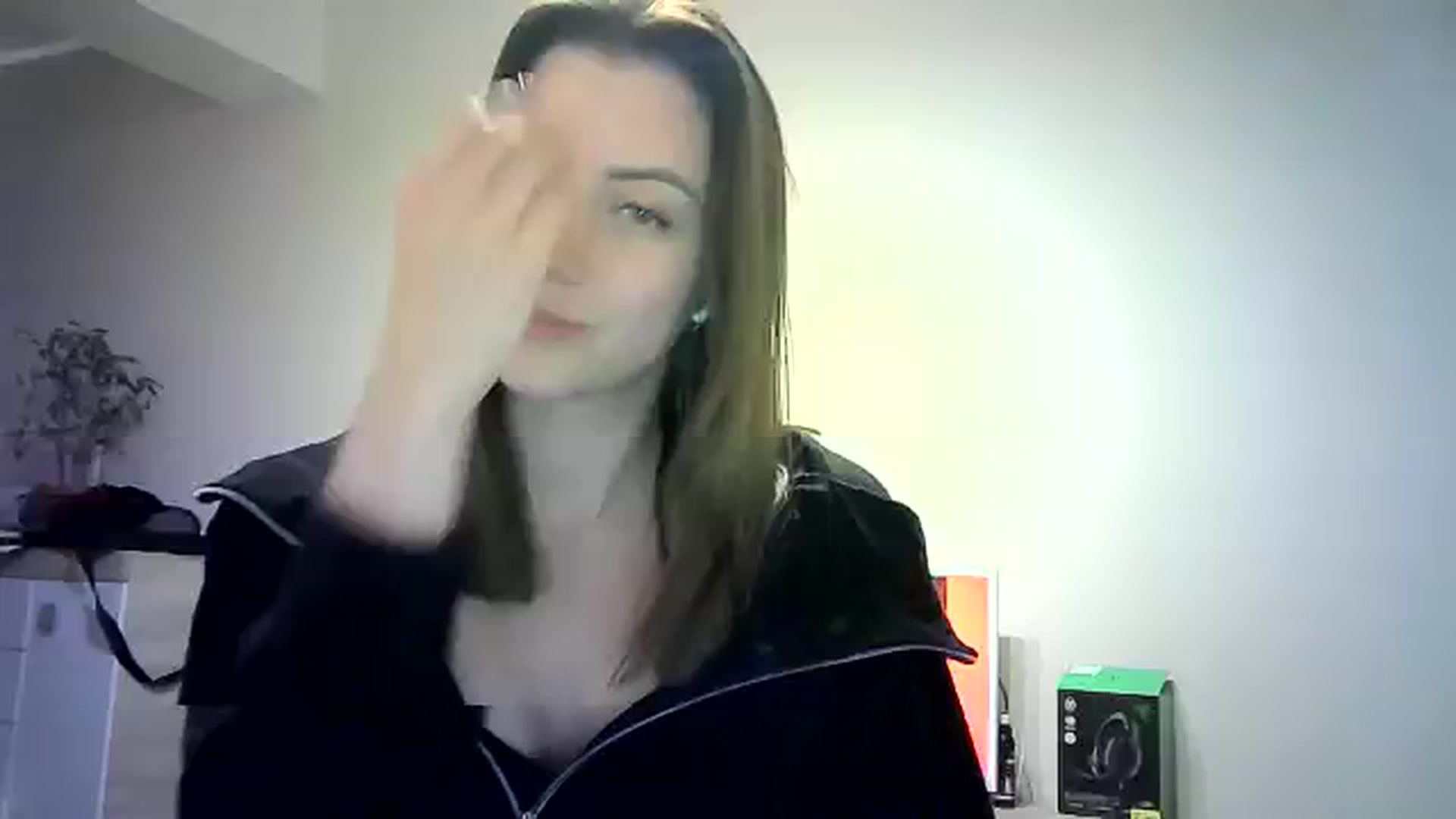 Gallery image thumbnail from Sulfate0's myfreecams stream on, 05/25/2024, 12:11 image 20 of 20