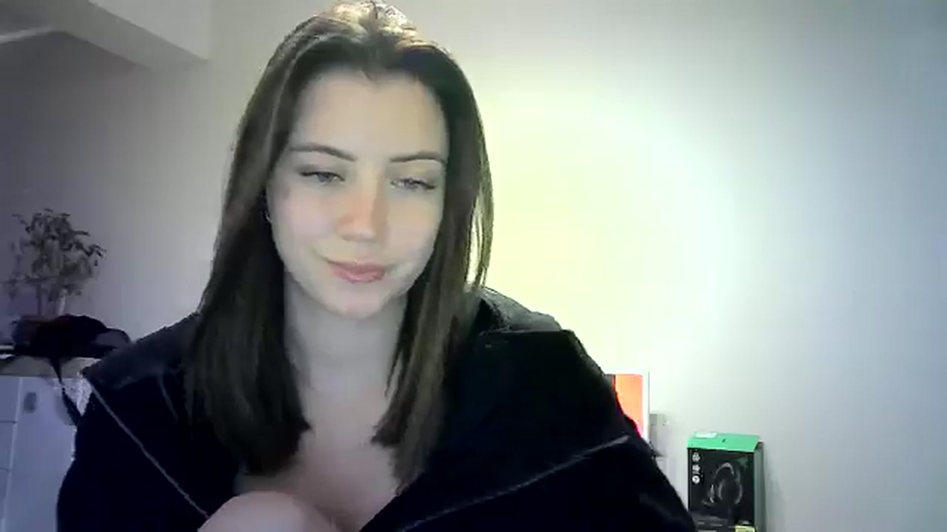 Gallery image thumbnail from Sulfate0's myfreecams stream on, 05/25/2024, 12:11 image 11 of 20