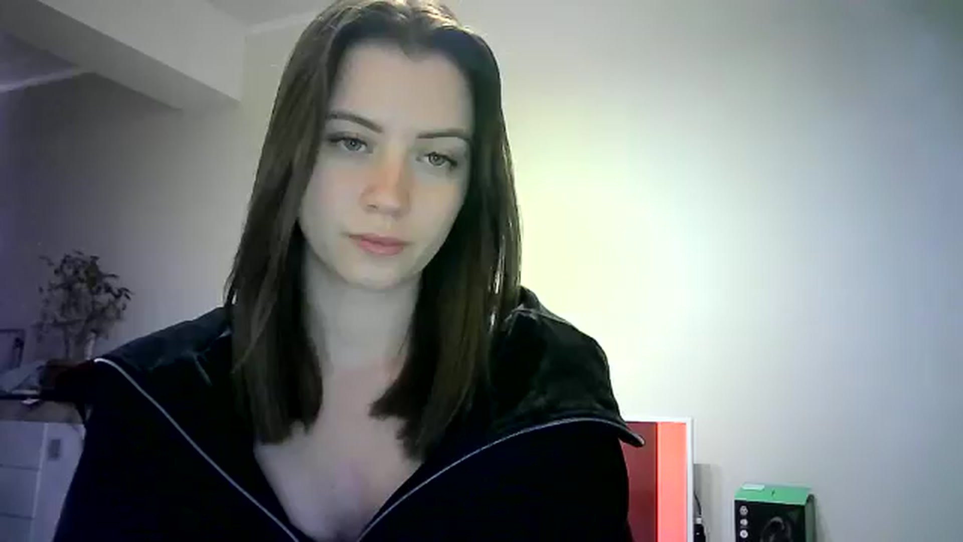 Gallery image thumbnail from Sulfate0's myfreecams stream on, 05/25/2024, 12:46 image 14 of 20