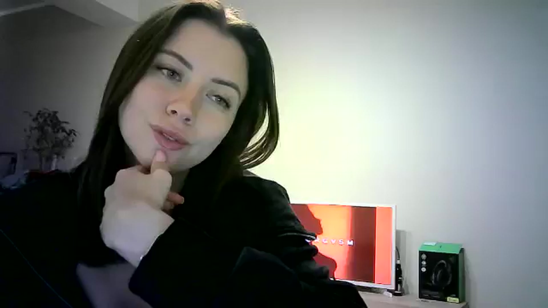 Gallery image thumbnail from Sulfate0's myfreecams stream on, 05/25/2024, 12:46 image 9 of 20
