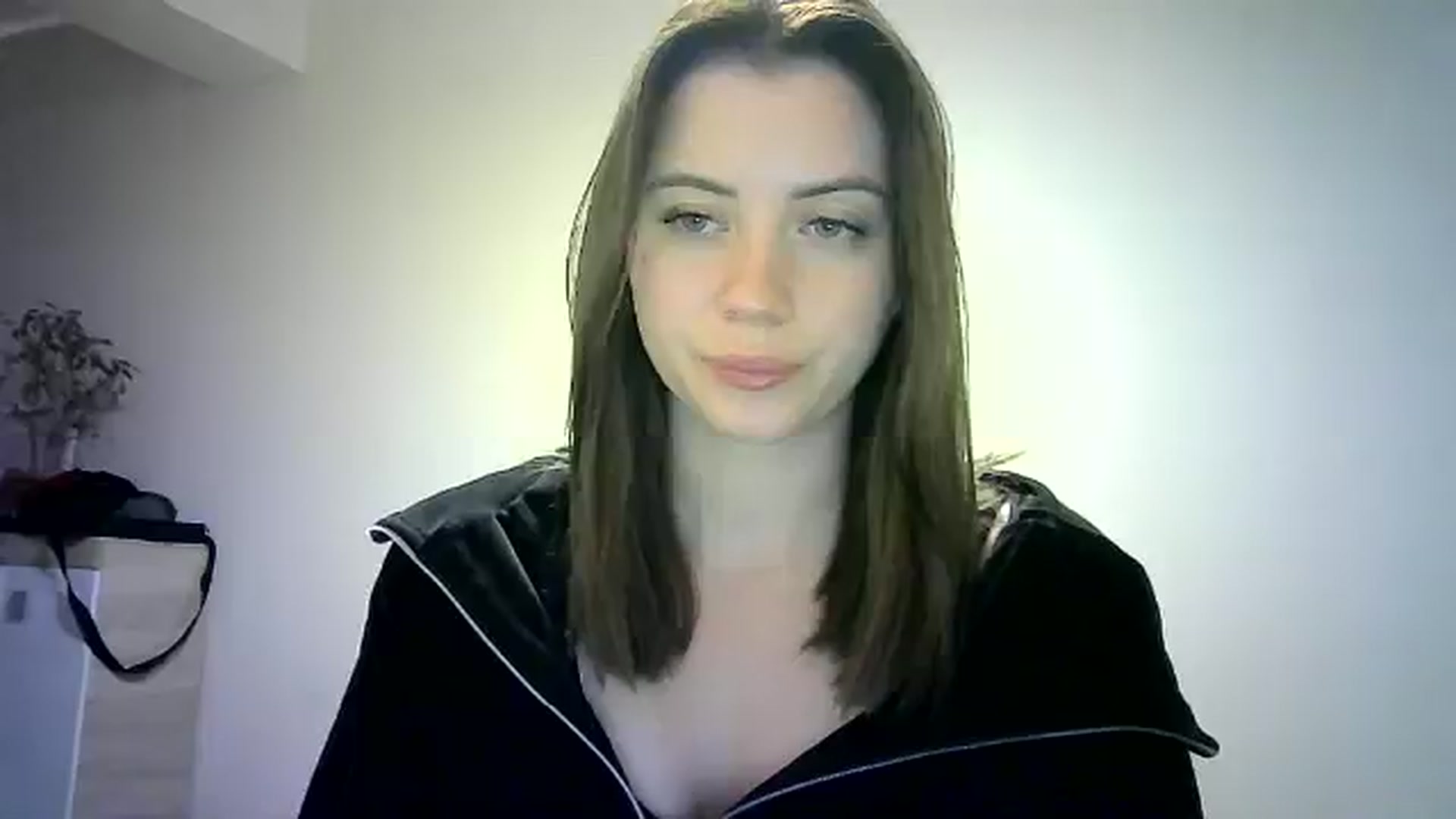 Gallery image thumbnail from Sulfate0's myfreecams stream on, 05/25/2024, 12:46 image 2 of 20