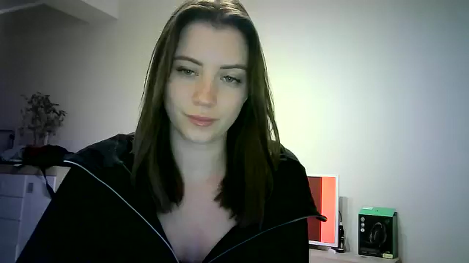 Gallery image thumbnail from Sulfate0's myfreecams stream on, 05/25/2024, 12:46 image 12 of 20