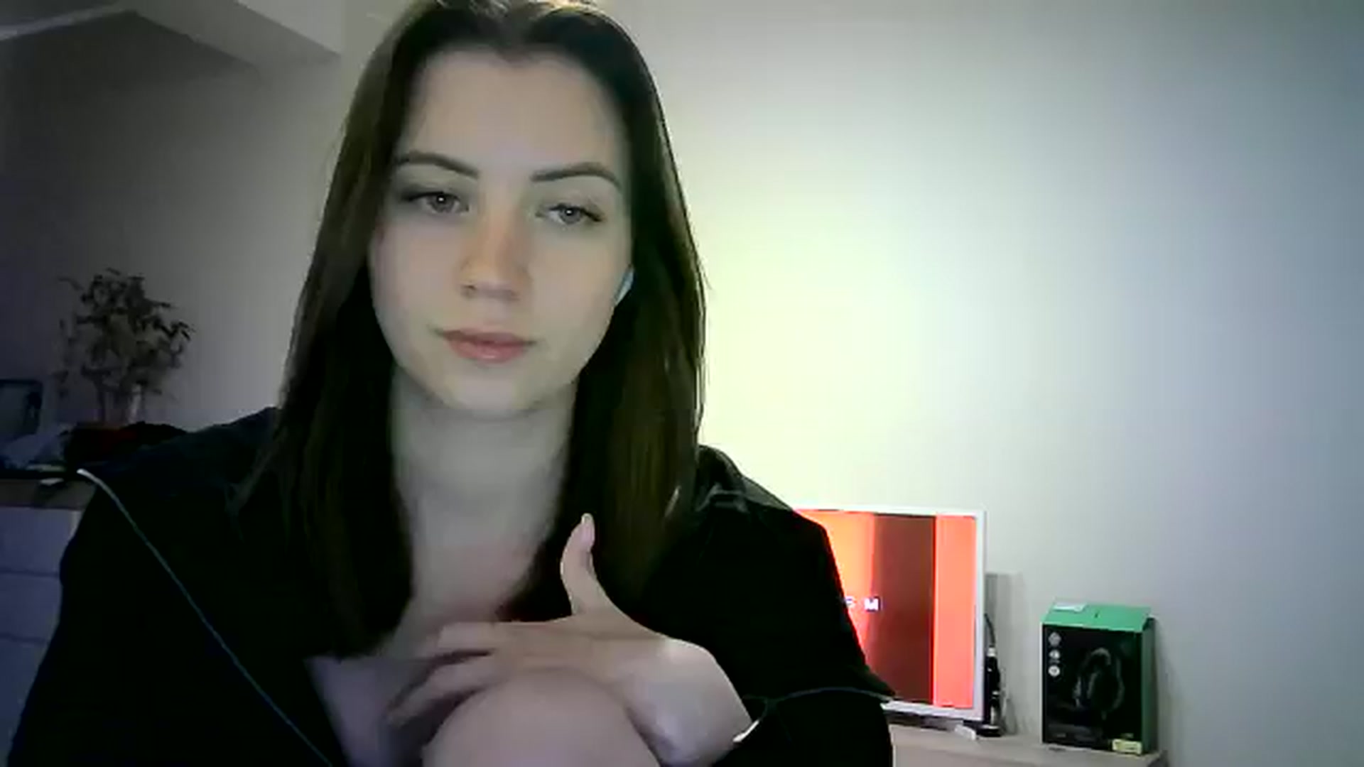 Gallery image thumbnail from Sulfate0's myfreecams stream on, 05/25/2024, 12:46 image 10 of 20
