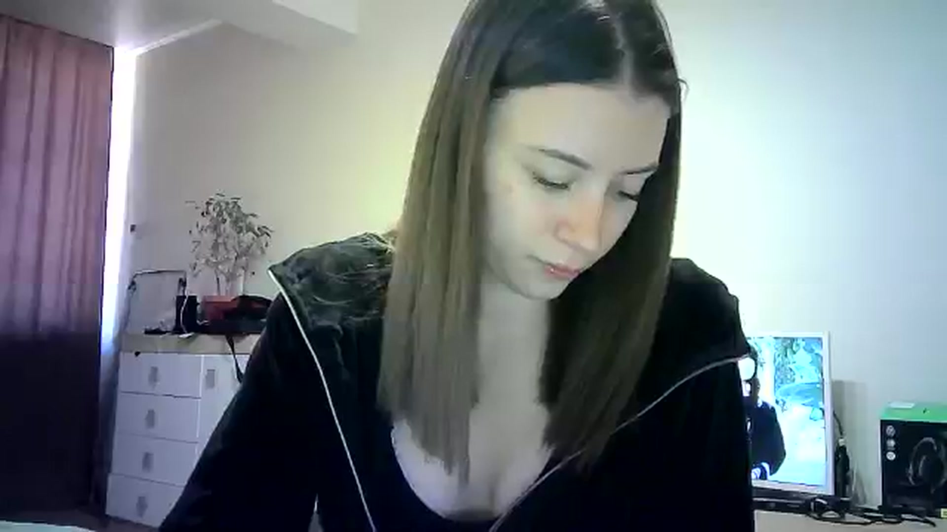 Gallery image thumbnail from Sulfate0's myfreecams stream on, 05/26/2024, 09:35 image 3 of 20