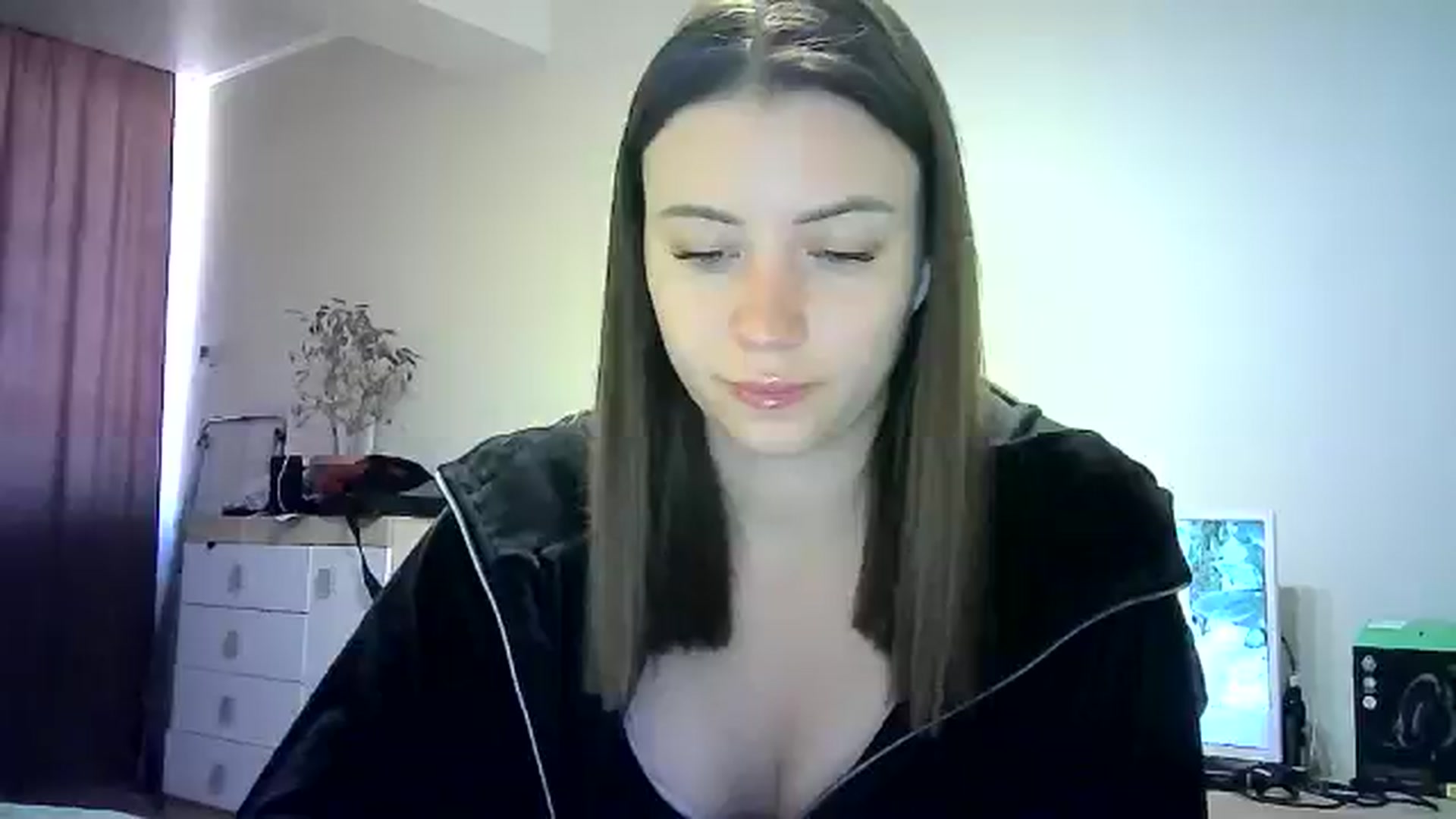 Gallery image thumbnail from Sulfate0's myfreecams stream on, 05/26/2024, 09:35 image 9 of 20