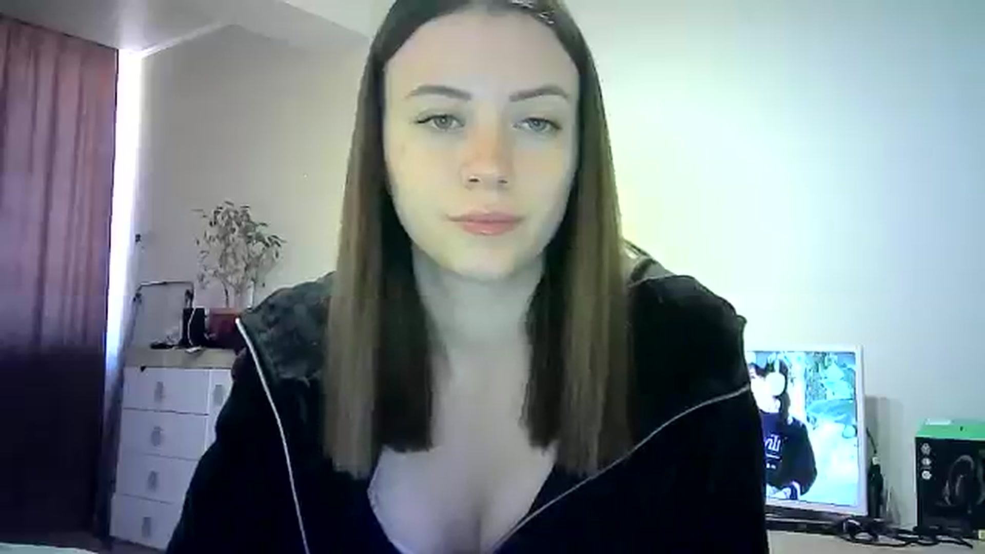 Gallery image thumbnail from Sulfate0's myfreecams stream on, 05/26/2024, 09:35 image 6 of 20