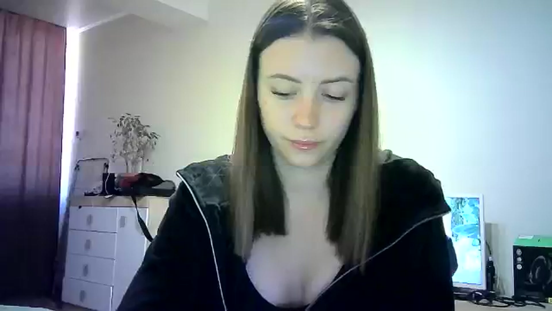 Gallery image thumbnail from Sulfate0's myfreecams stream on, 05/26/2024, 09:35 image 7 of 20