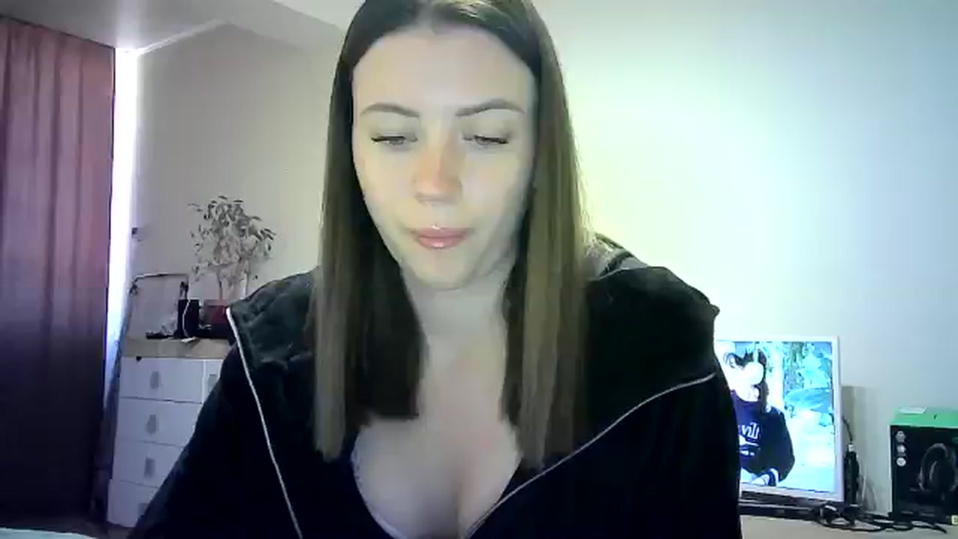Gallery image thumbnail from Sulfate0's myfreecams stream on, 05/26/2024, 09:35 image 5 of 20