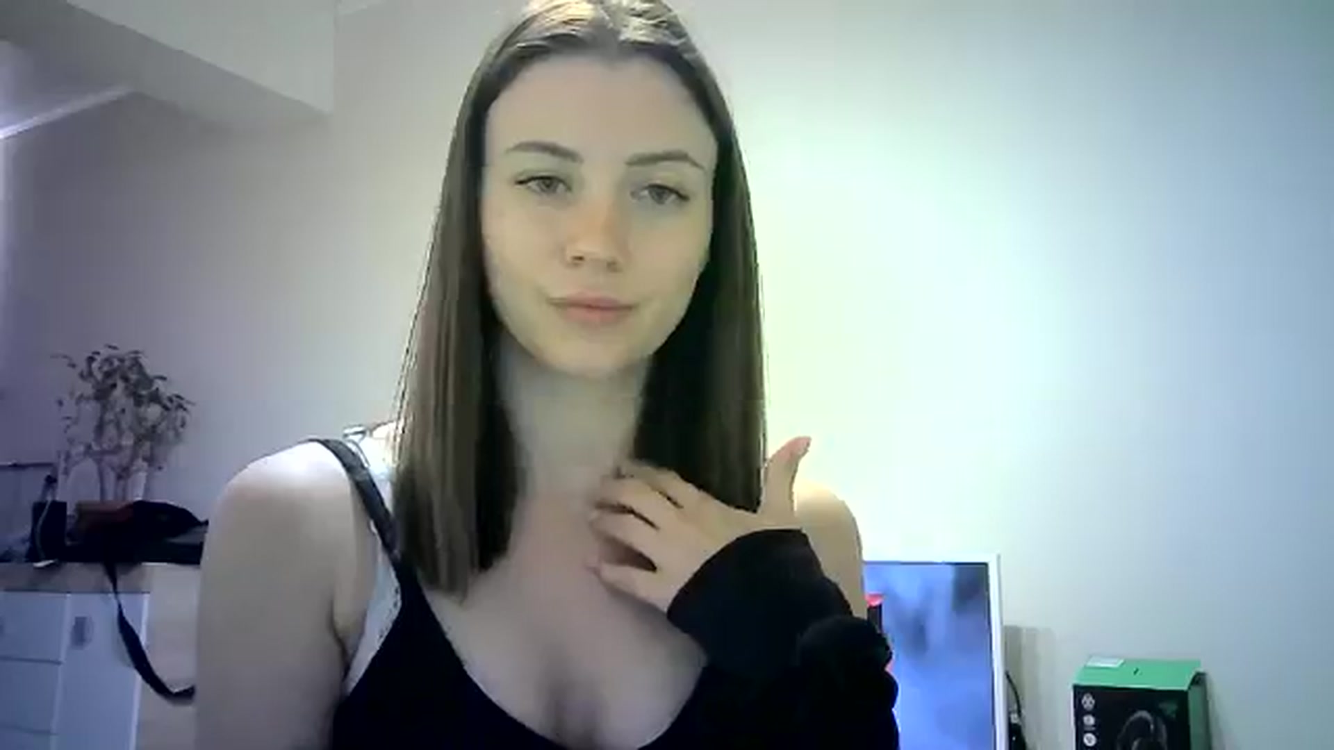 Gallery image thumbnail from Sulfate0's myfreecams stream on, 05/26/2024, 11:29 image 20 of 20
