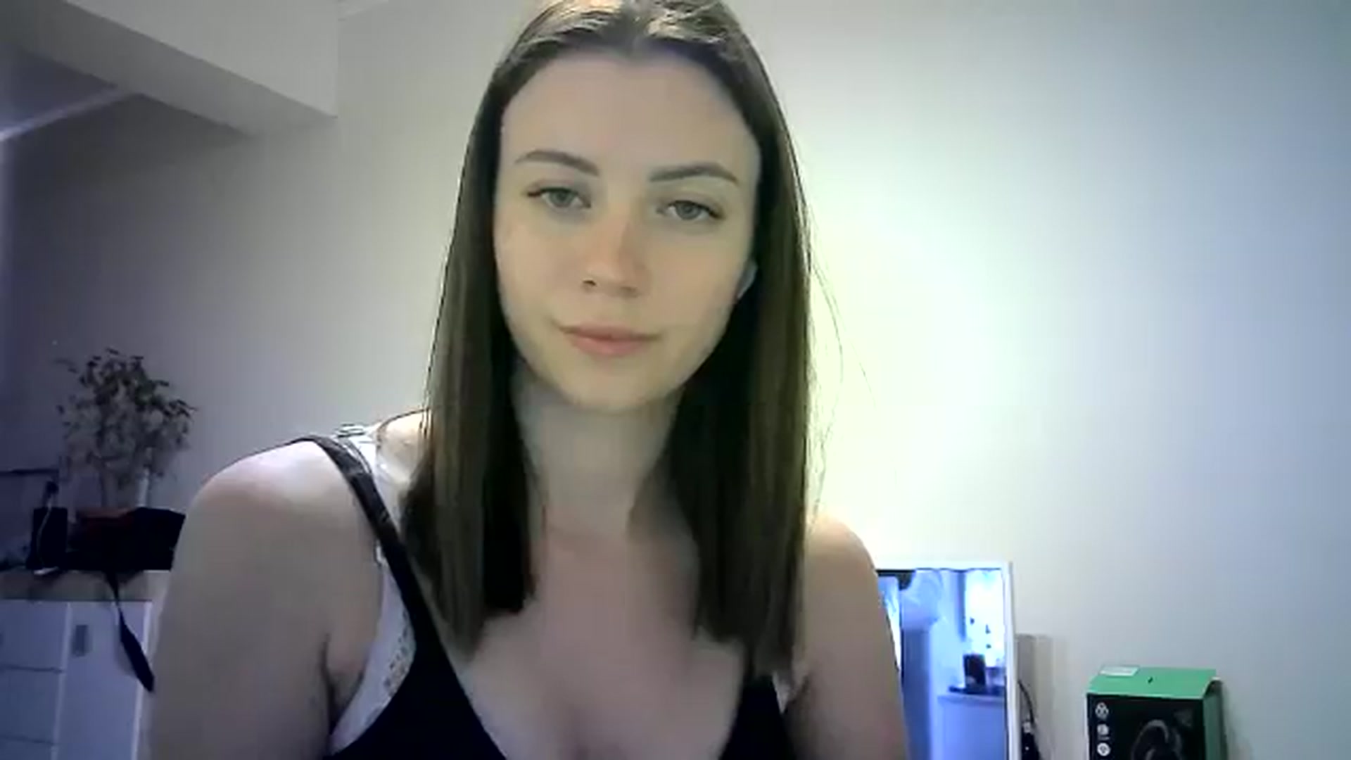 Gallery image thumbnail from Sulfate0's myfreecams stream on, 05/26/2024, 11:29 image 18 of 20