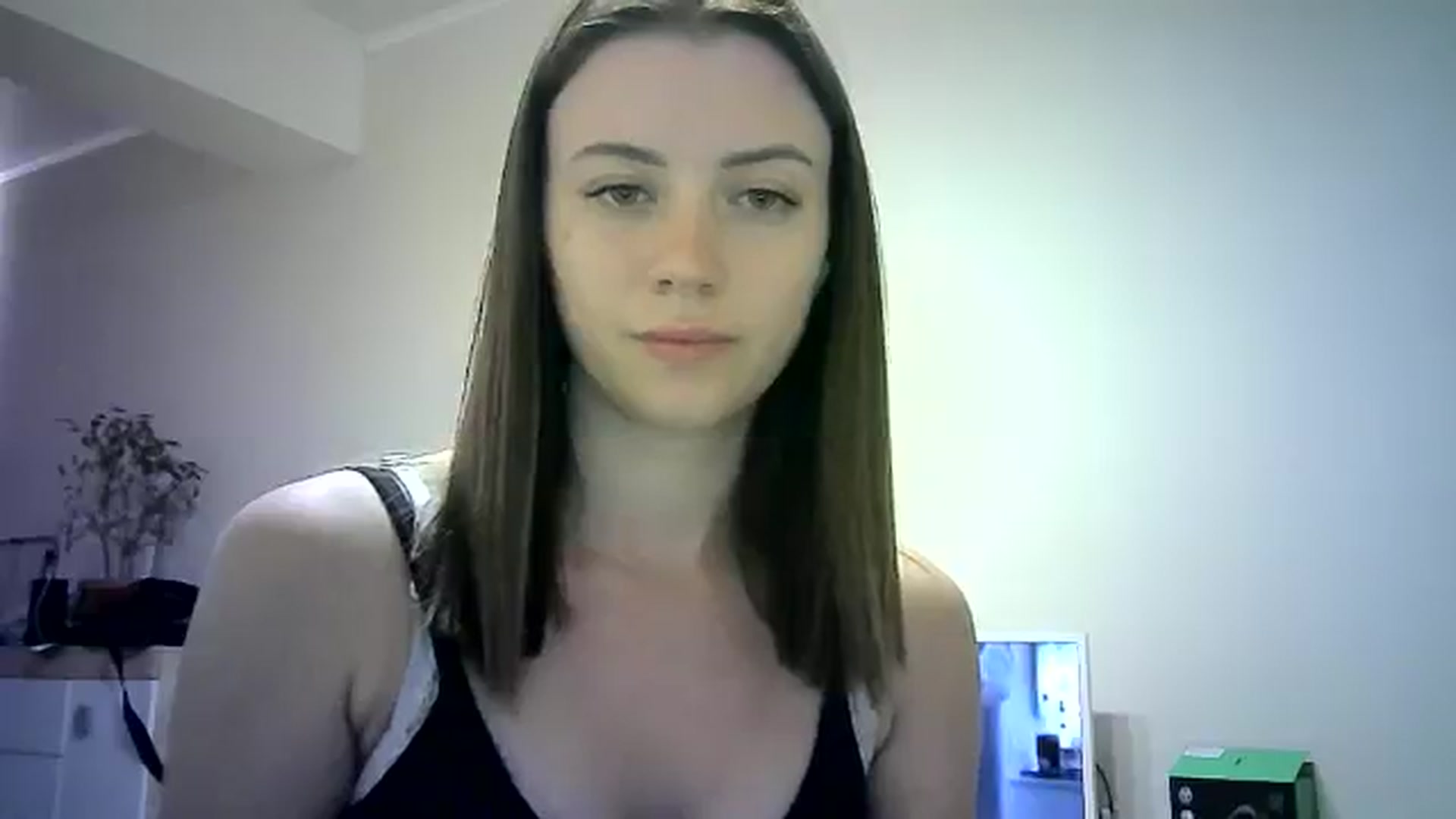 Gallery image thumbnail from Sulfate0's myfreecams stream on, 05/26/2024, 11:29 image 13 of 20