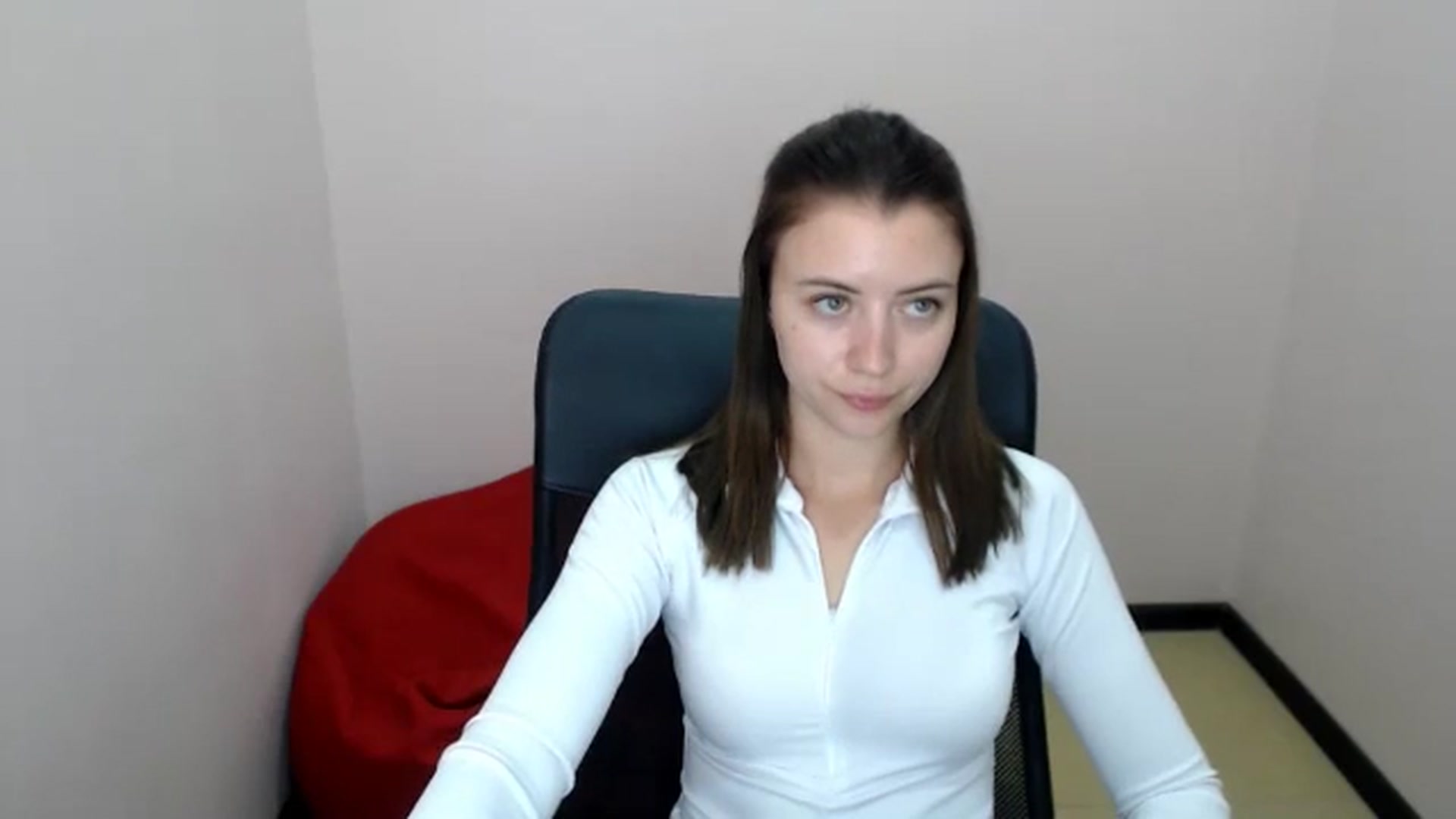 Gallery image thumbnail from Sulfate0's myfreecams stream on, 05/28/2024, 08:56 image 10 of 20
