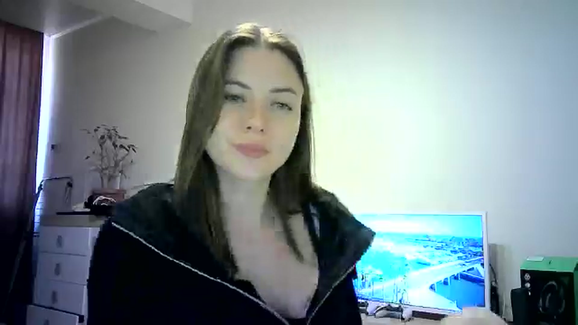 Gallery image thumbnail from Sulfate0's myfreecams stream on, 06/01/2024, 12:19 image 11 of 20