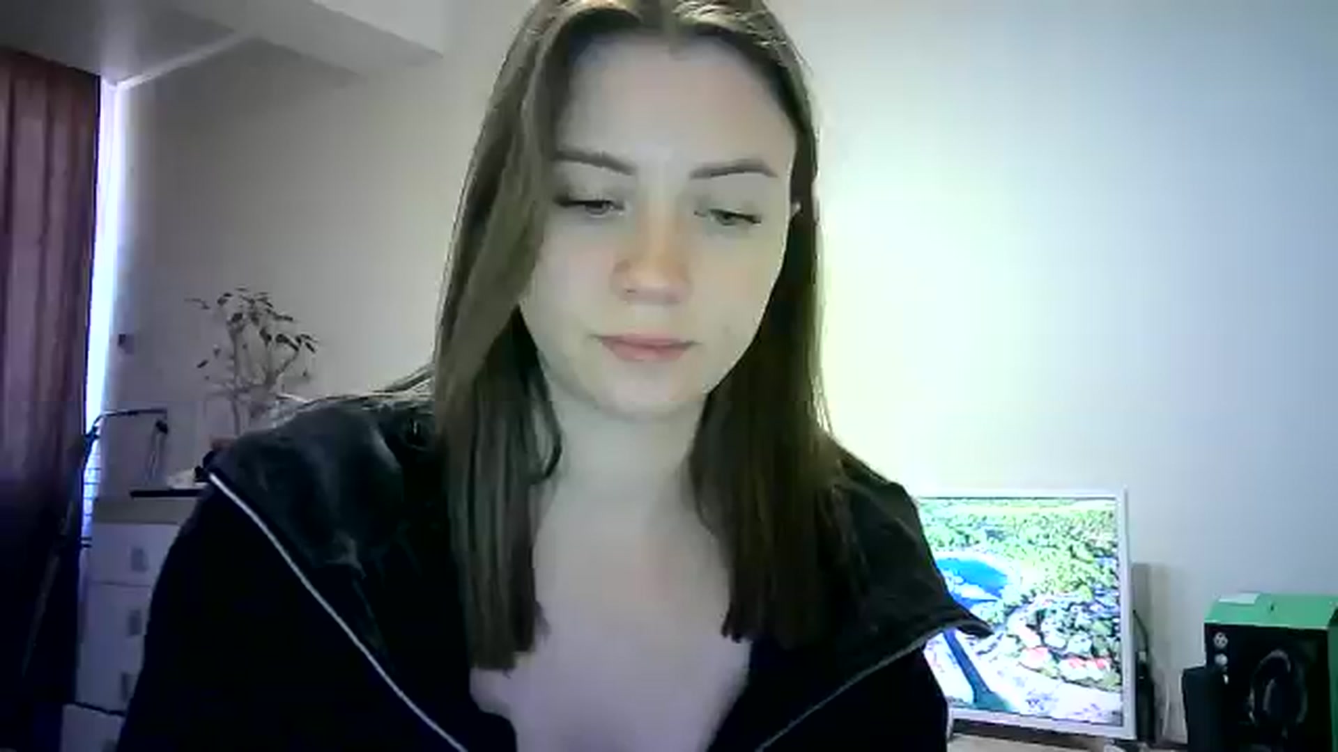Gallery image thumbnail from Sulfate0's myfreecams stream on, 06/01/2024, 12:19 image 12 of 20