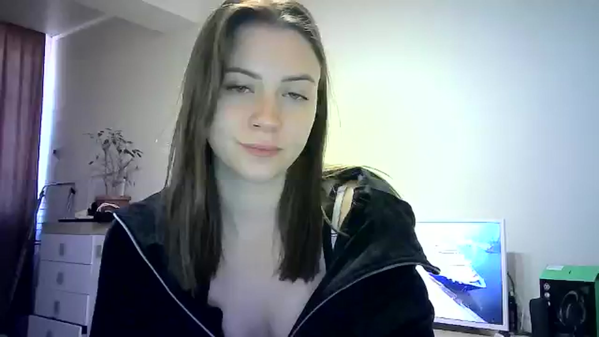 Gallery image thumbnail from Sulfate0's myfreecams stream on, 06/01/2024, 12:19 image 19 of 20
