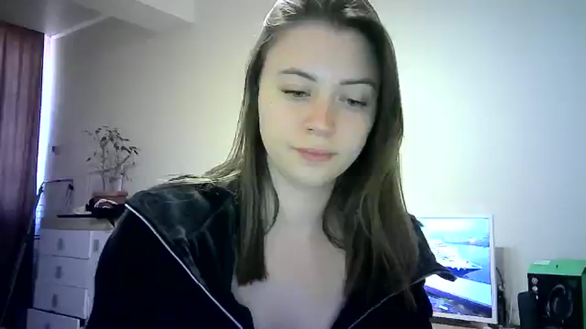 Gallery image thumbnail from Sulfate0's myfreecams stream on, 06/01/2024, 12:19 image 13 of 20