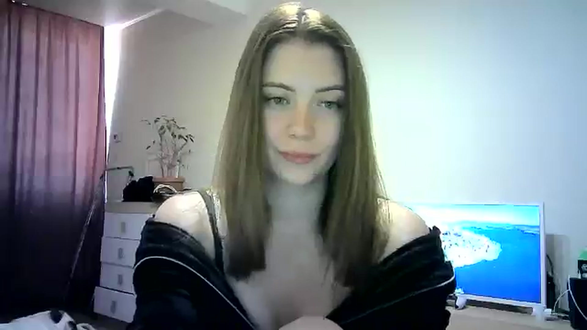 Gallery image thumbnail from Sulfate0's myfreecams stream on, 06/02/2024, 11:15 image 2 of 20