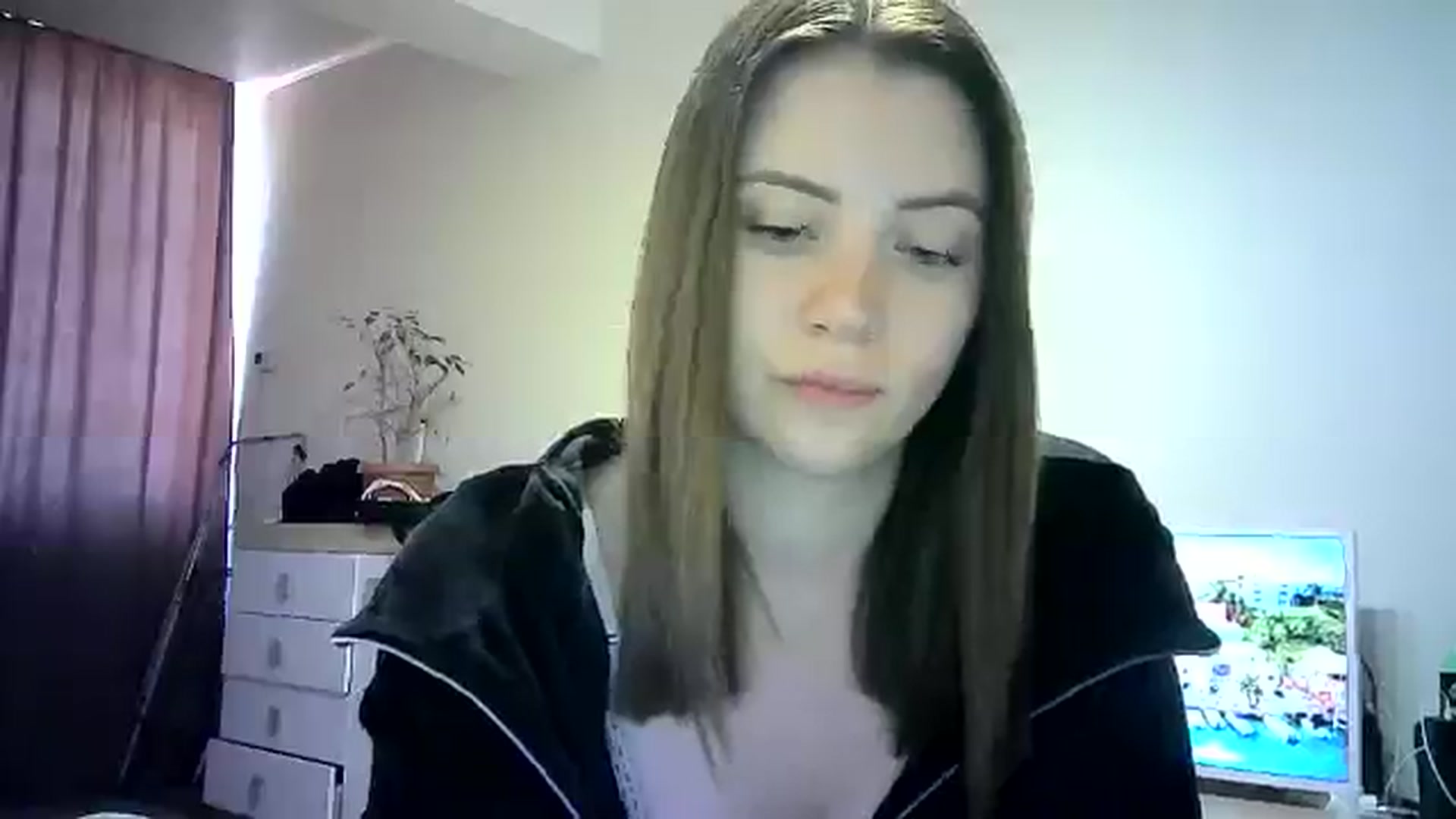 Gallery image thumbnail from Sulfate0's myfreecams stream on, 06/02/2024, 12:11 image 2 of 20