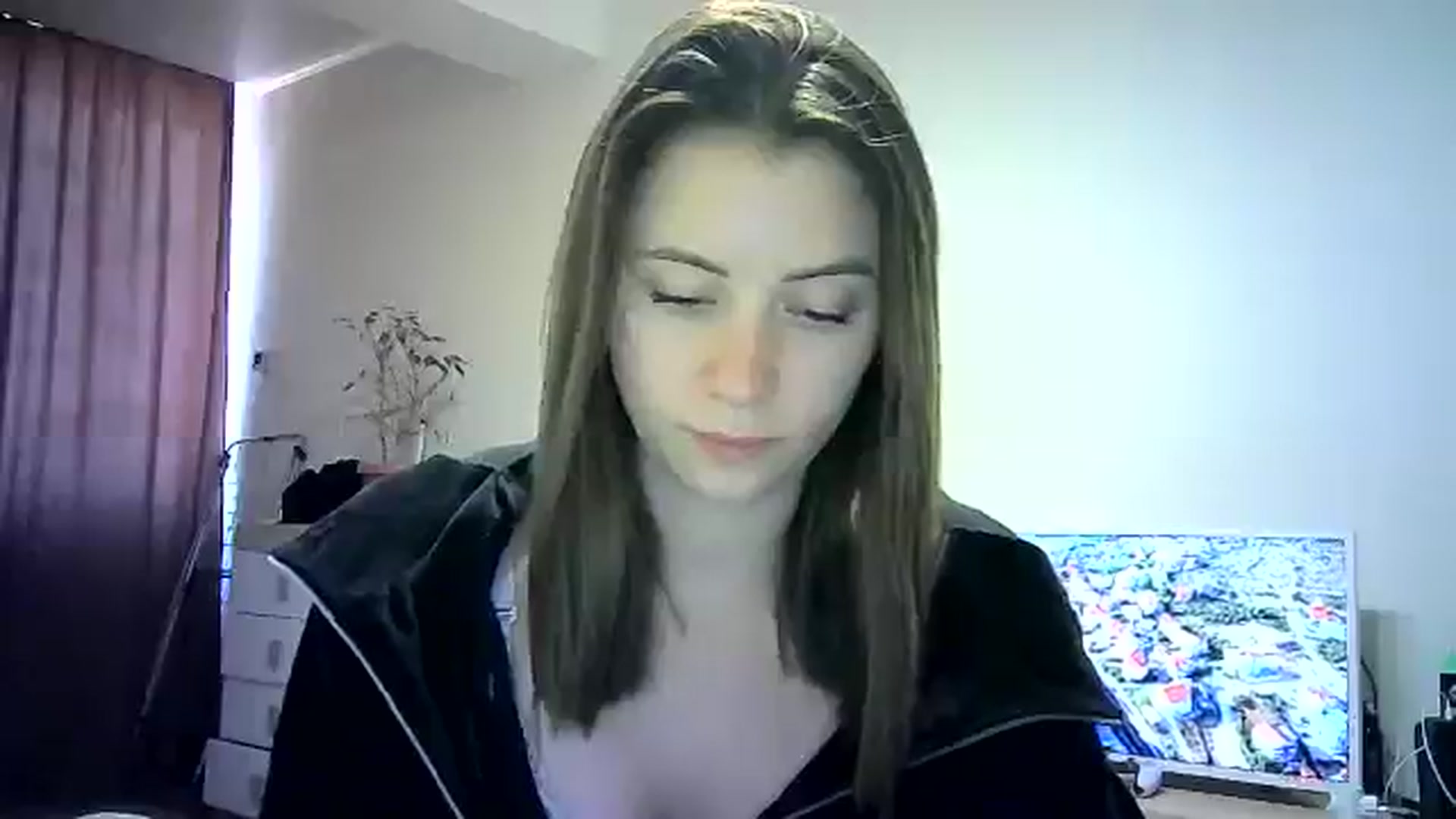 Gallery image thumbnail from Sulfate0's myfreecams stream on, 06/02/2024, 12:11 image 4 of 20