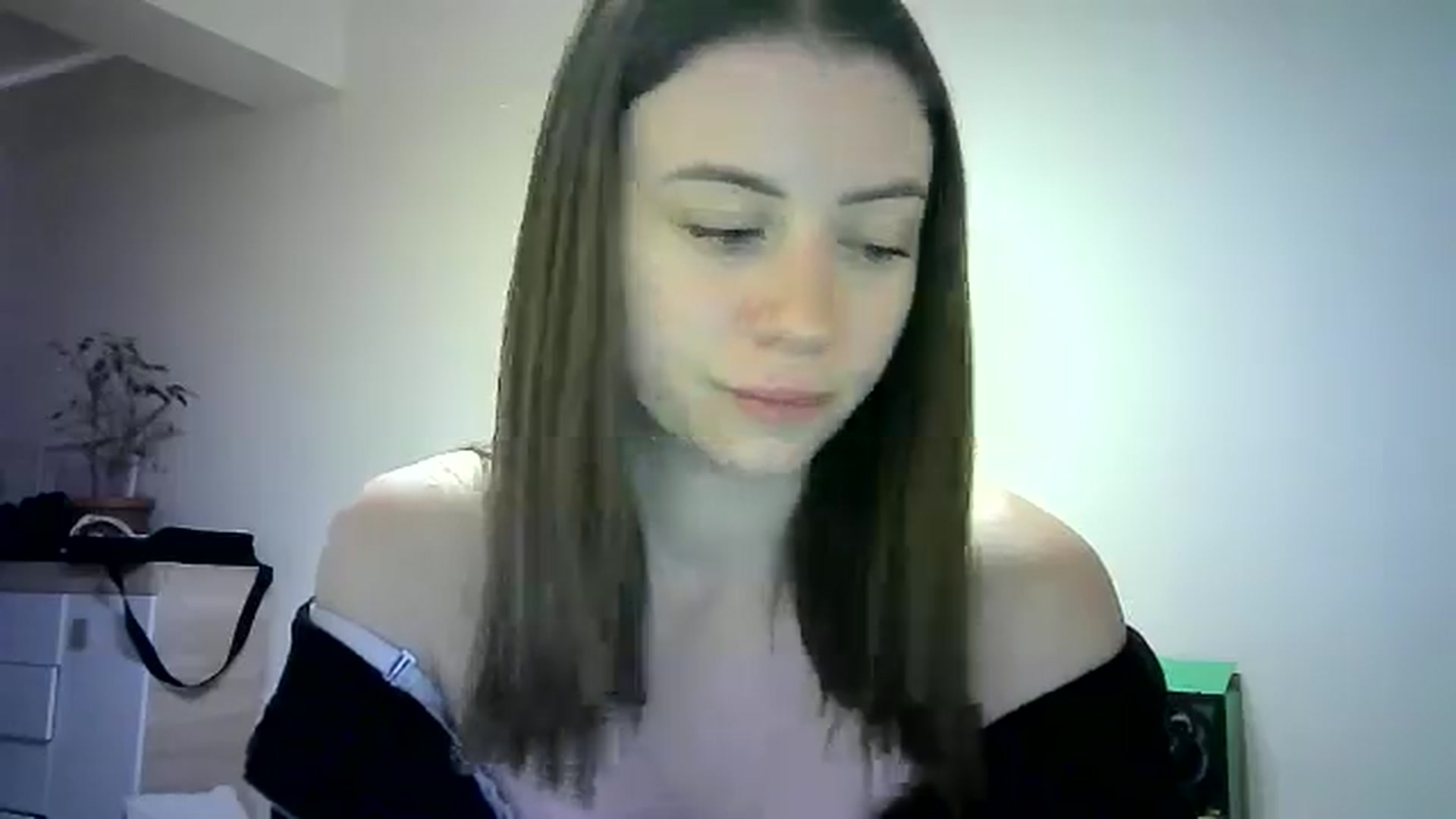 Gallery image thumbnail from Sulfate0's myfreecams stream on, 06/02/2024, 12:39 image 19 of 20