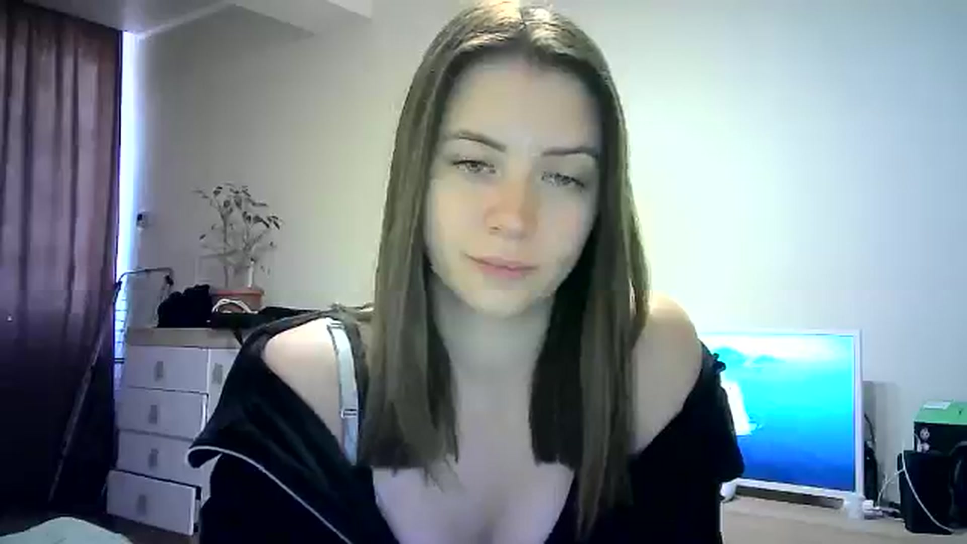 Gallery image thumbnail from Sulfate0's myfreecams stream on, 06/02/2024, 13:28 image 14 of 20