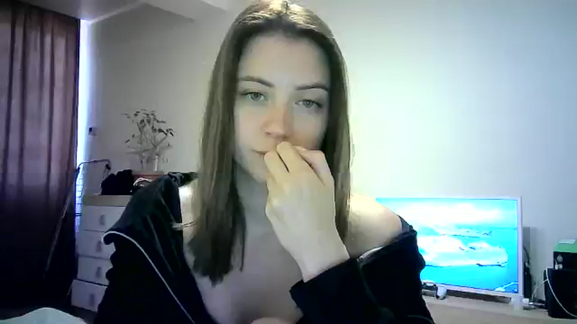 Gallery image thumbnail from Sulfate0's myfreecams stream on, 06/02/2024, 13:28 image 6 of 20