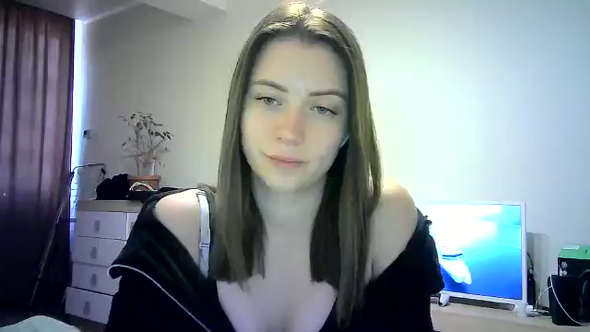 Gallery image thumbnail from Sulfate0's myfreecams stream on, 06/02/2024, 13:28 image 13 of 20