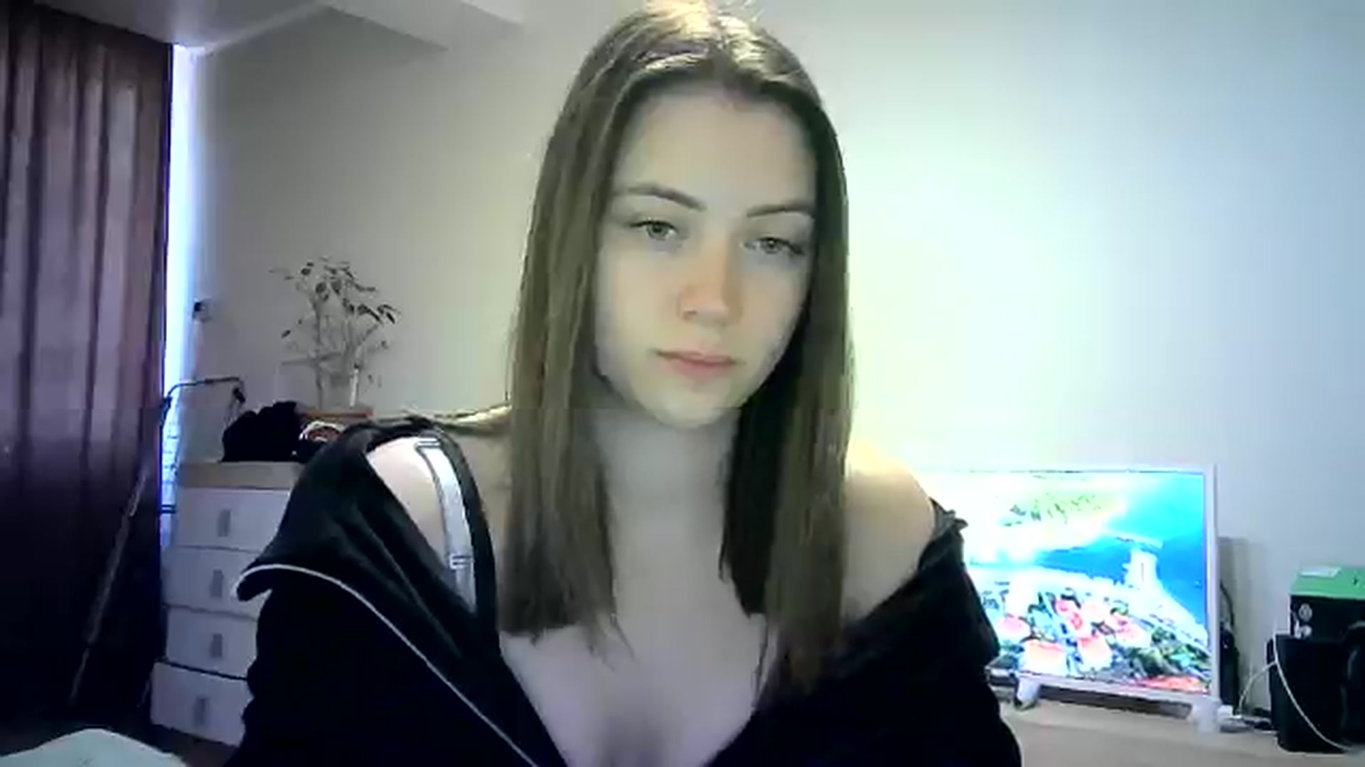 Gallery image thumbnail from Sulfate0's myfreecams stream on, 06/02/2024, 13:28 image 15 of 20