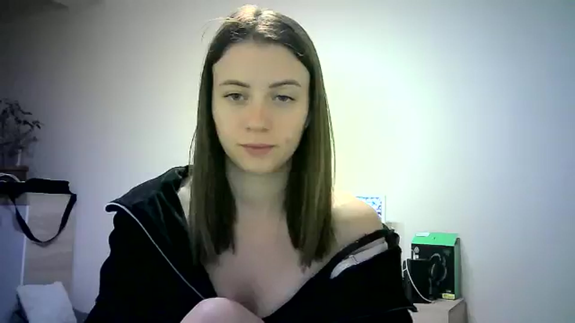 Gallery image thumbnail from Sulfate0's myfreecams stream on, 06/02/2024, 13:43 image 12 of 20