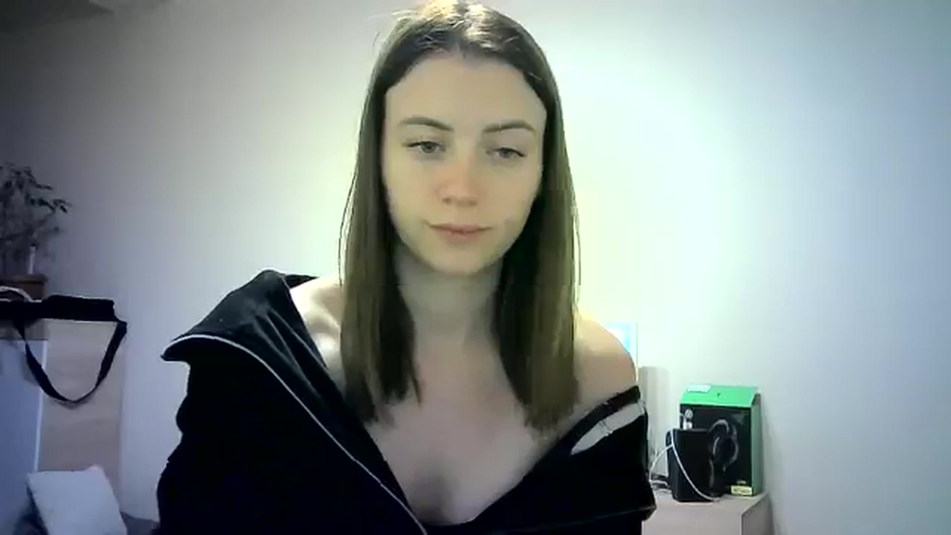 Gallery image thumbnail from Sulfate0's myfreecams stream on, 06/02/2024, 13:43 image 5 of 20