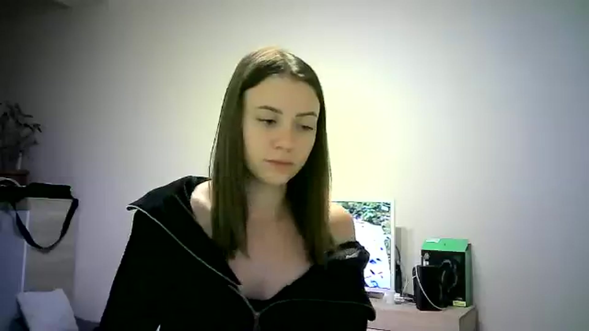 Gallery image thumbnail from Sulfate0's myfreecams stream on, 06/02/2024, 13:43 image 14 of 20