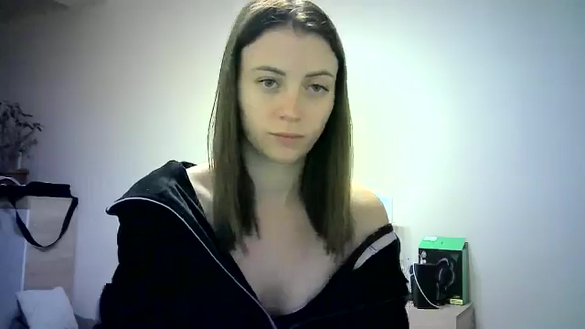 Gallery image thumbnail from Sulfate0's myfreecams stream on, 06/02/2024, 13:43 image 8 of 20