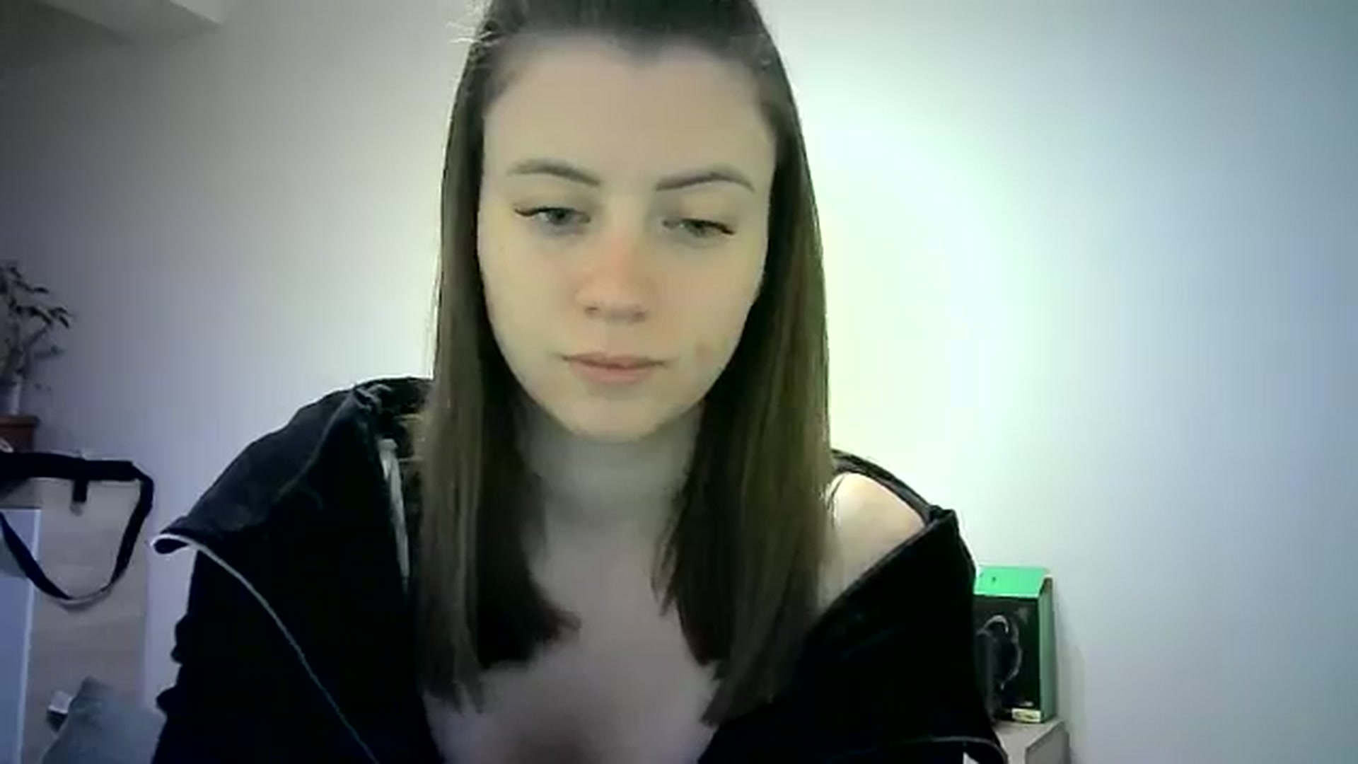 Gallery image thumbnail from Sulfate0's myfreecams stream on, 06/03/2024, 11:11 image 2 of 20