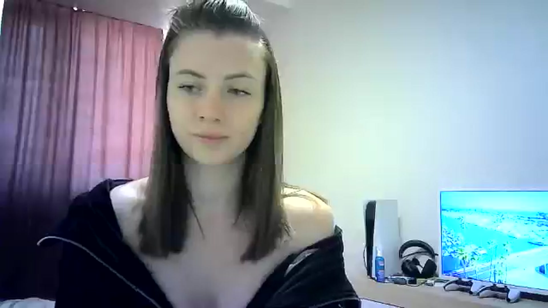 Gallery image thumbnail from Sulfate0's myfreecams stream on, 06/03/2024, 11:11 image 4 of 20