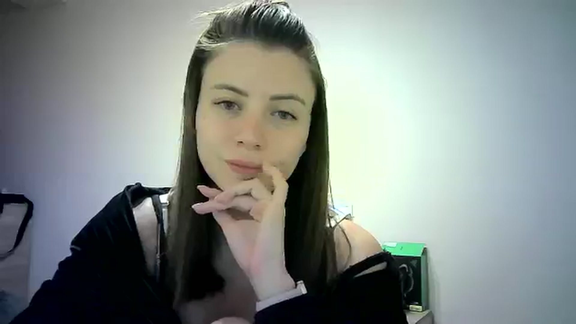 Gallery image thumbnail from Sulfate0's myfreecams stream on, 06/03/2024, 11:11 image 13 of 20