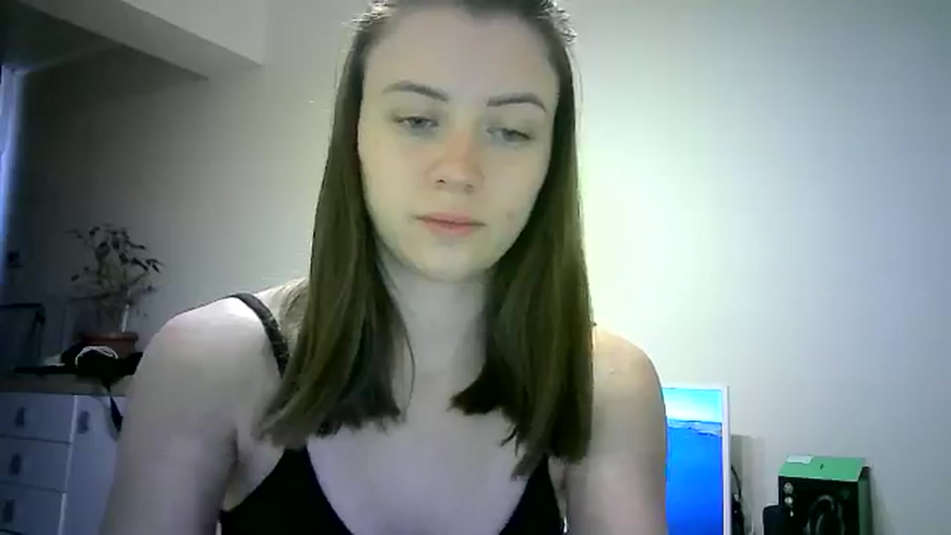 Gallery image thumbnail from Sulfate0's myfreecams stream on, 06/03/2024, 15:43 image 6 of 20