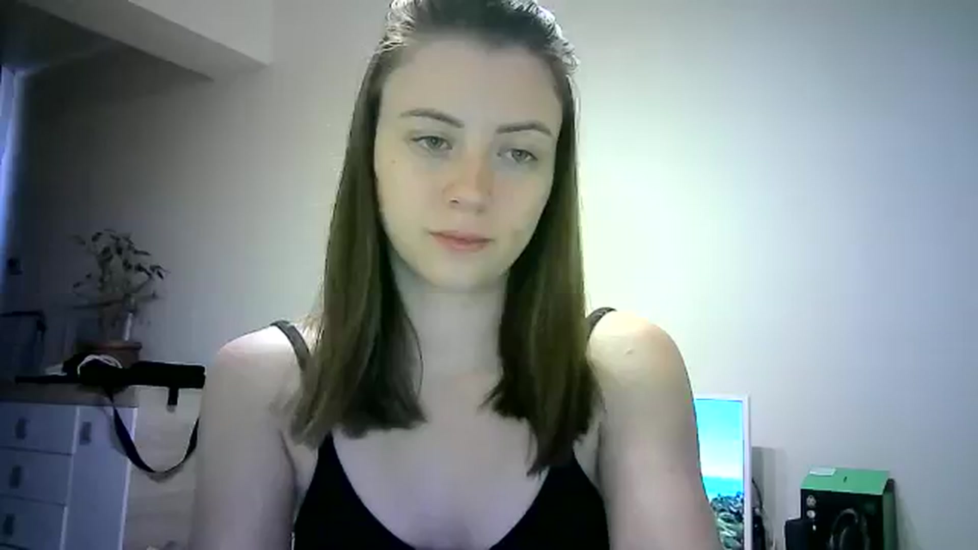 Gallery image thumbnail from Sulfate0's myfreecams stream on, 06/03/2024, 15:43 image 10 of 20