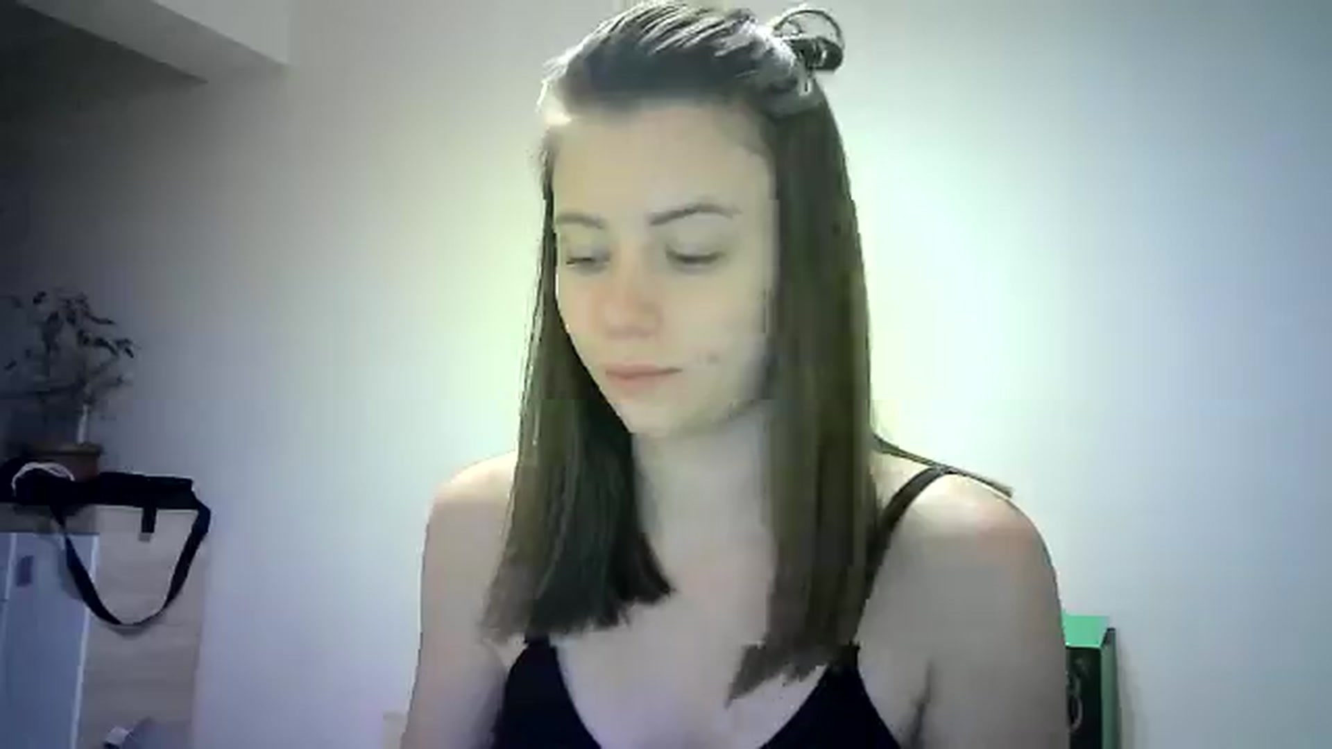 Gallery image thumbnail from Sulfate0's myfreecams stream on, 06/03/2024, 16:30 image 5 of 20