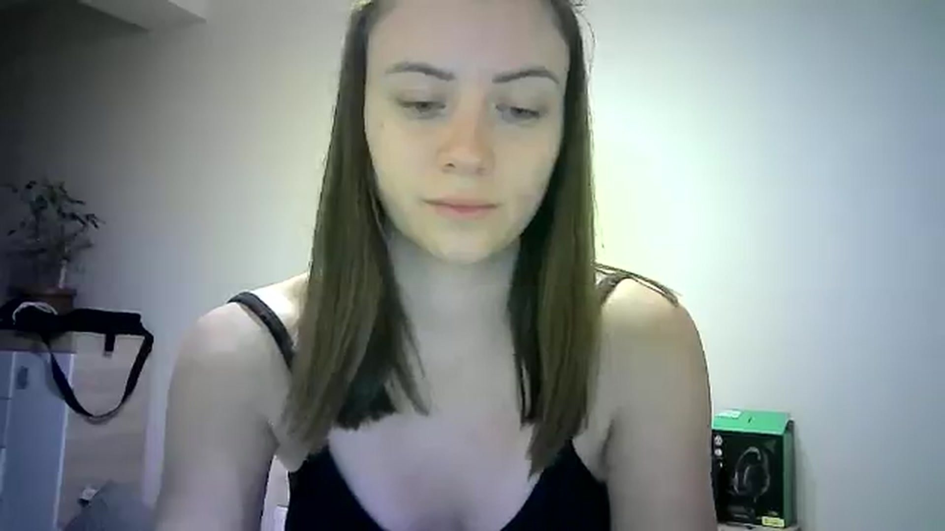 Gallery image thumbnail from Sulfate0's myfreecams stream on, 06/03/2024, 16:30 image 8 of 20