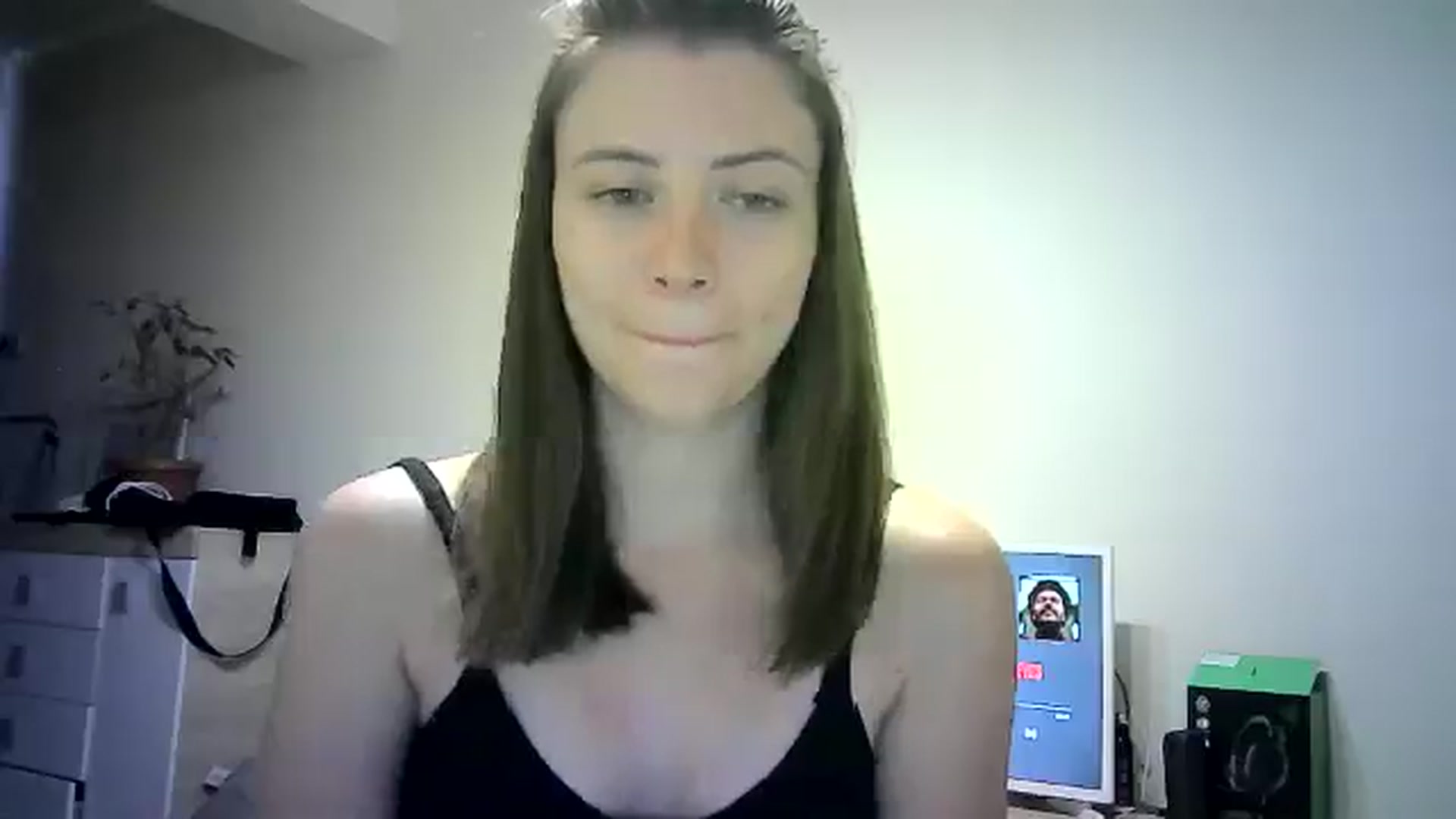 Gallery image thumbnail from Sulfate0's myfreecams stream on, 06/03/2024, 16:30 image 16 of 20