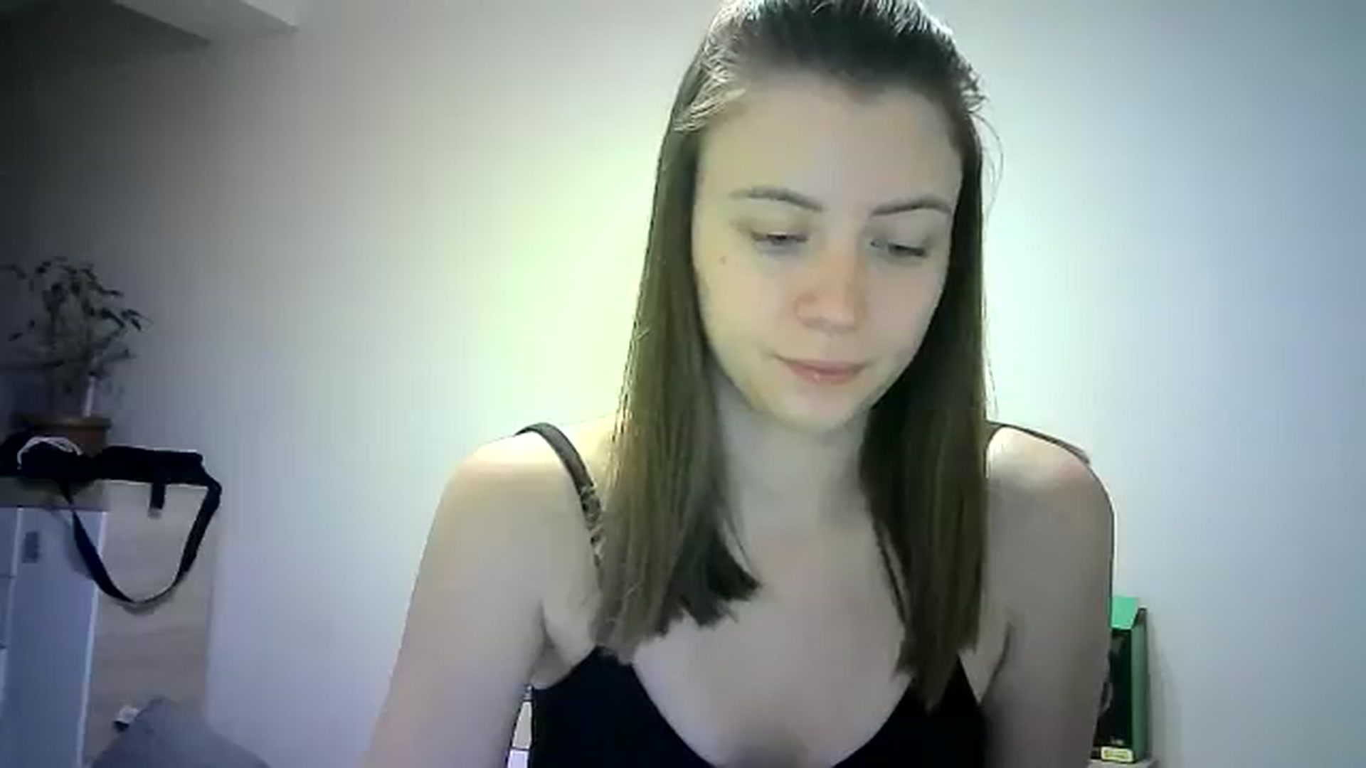 Gallery image thumbnail from Sulfate0's myfreecams stream on, 06/03/2024, 16:30 image 6 of 20