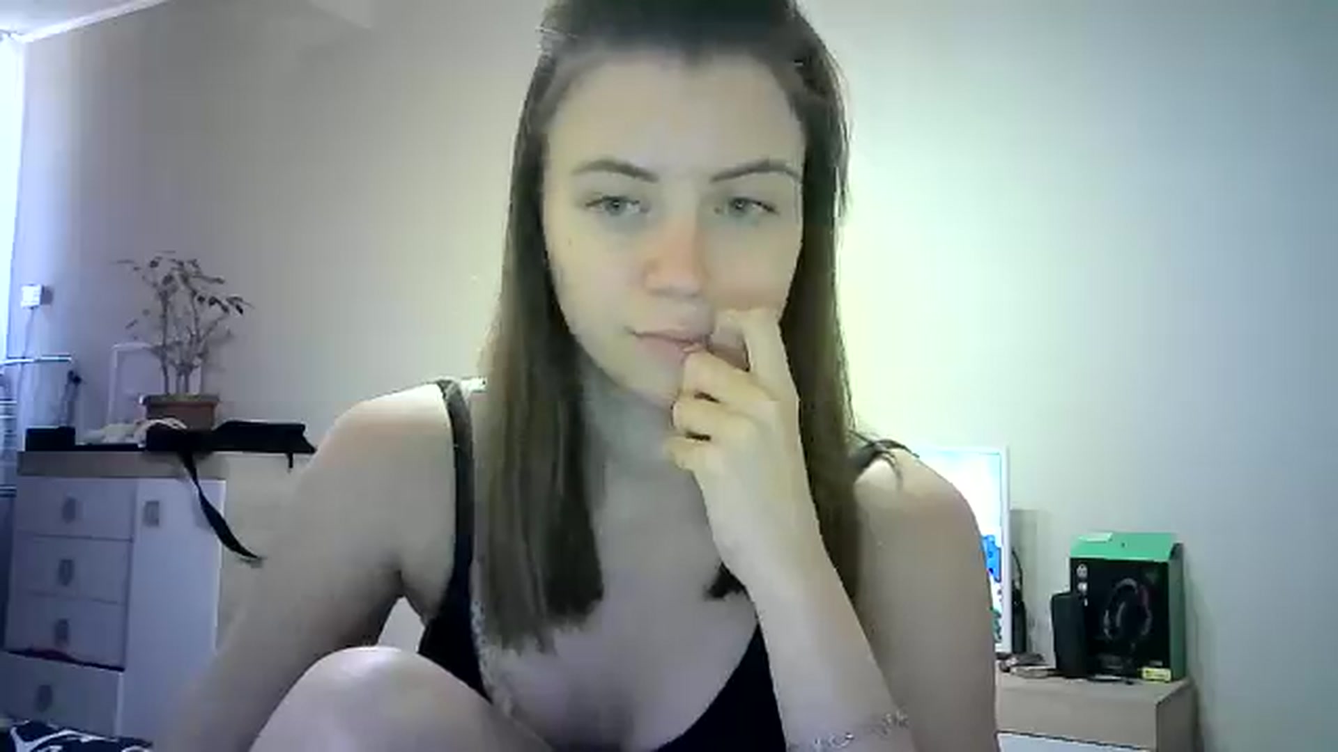 Gallery image thumbnail from Sulfate0's myfreecams stream on, 06/06/2024, 10:00 image 19 of 20