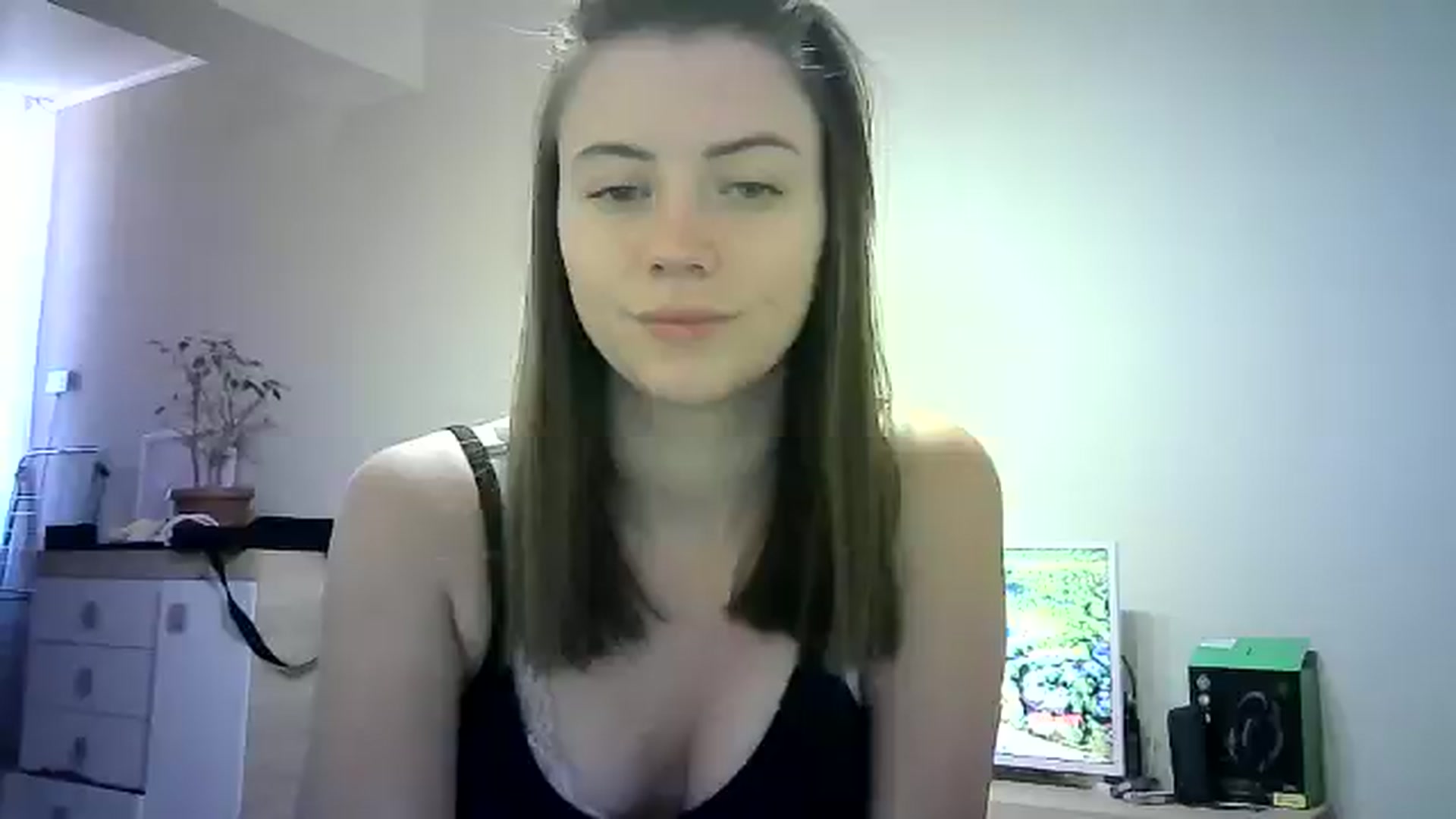 Gallery image thumbnail from Sulfate0's myfreecams stream on, 06/06/2024, 10:00 image 1 of 20