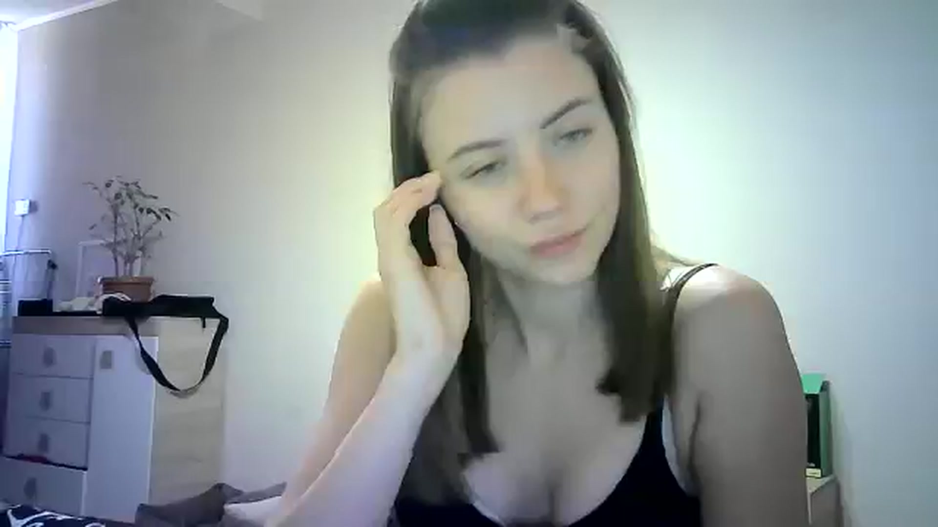 Gallery image thumbnail from Sulfate0's myfreecams stream on, 06/06/2024, 10:00 image 14 of 20